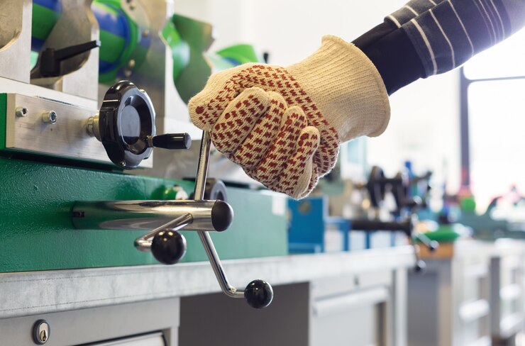 working-machine_266732-6116